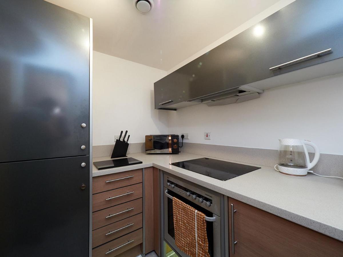Emerald Suite - Two Story Duplex Apartment - Balcony - Contractors - Family - City Centre - Broadway Plaza - Five Ways - Sleeps 6 برمنغهام المظهر الخارجي الصورة